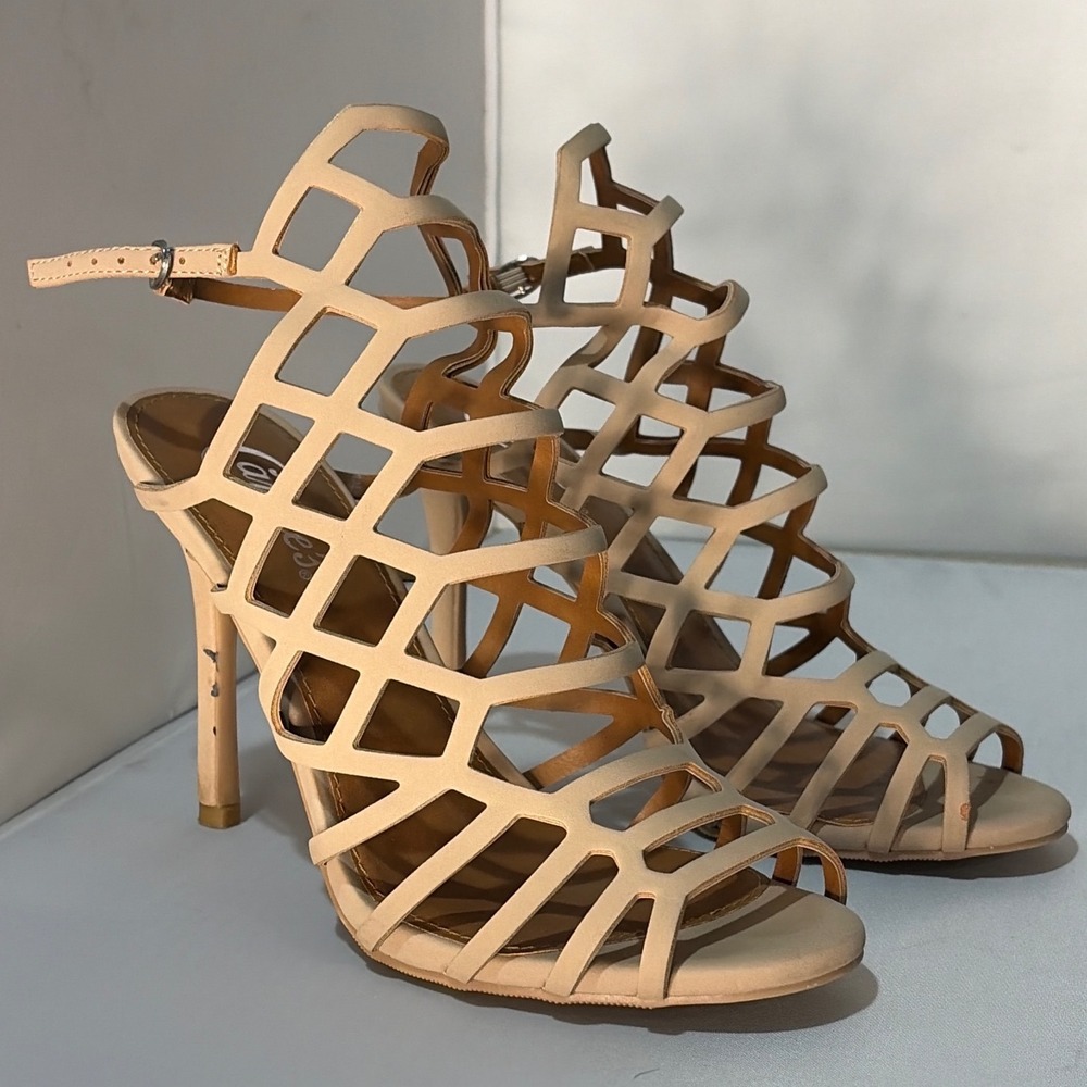 Candies Womens Caged Gladiator Stiletto Heels Nude Beige Ankle Strap Size 8.5